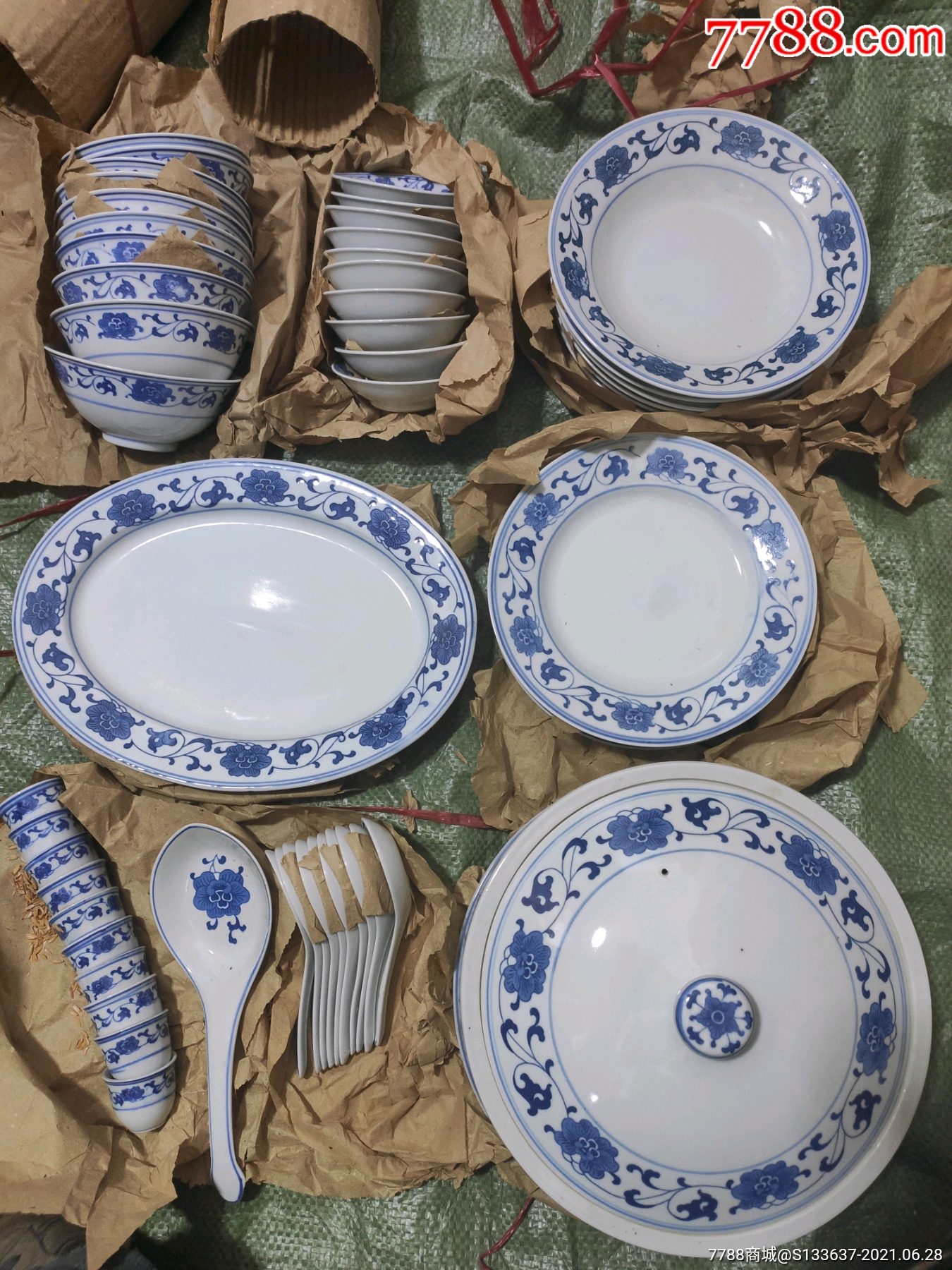 国营景德镇市景兴瓷厂54头中餐具_青花瓷_第8张_7788玉器收藏