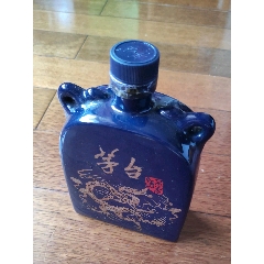 茅台酒瓶.