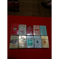 低拍罕见,大百万金烟标,上海华明烟公司出品(背清,)
