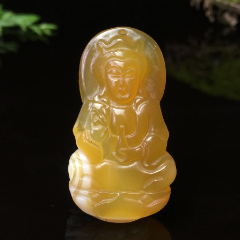 巴西黄玛瑙俏色玉观音吊坠