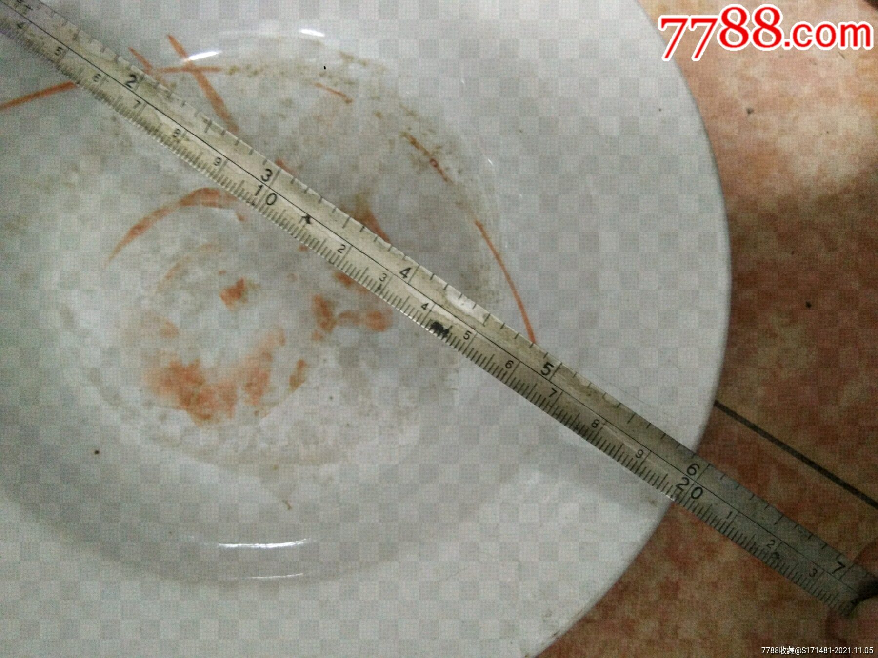 老瓷盘子两个