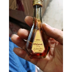 2000年至宝三鞭酒