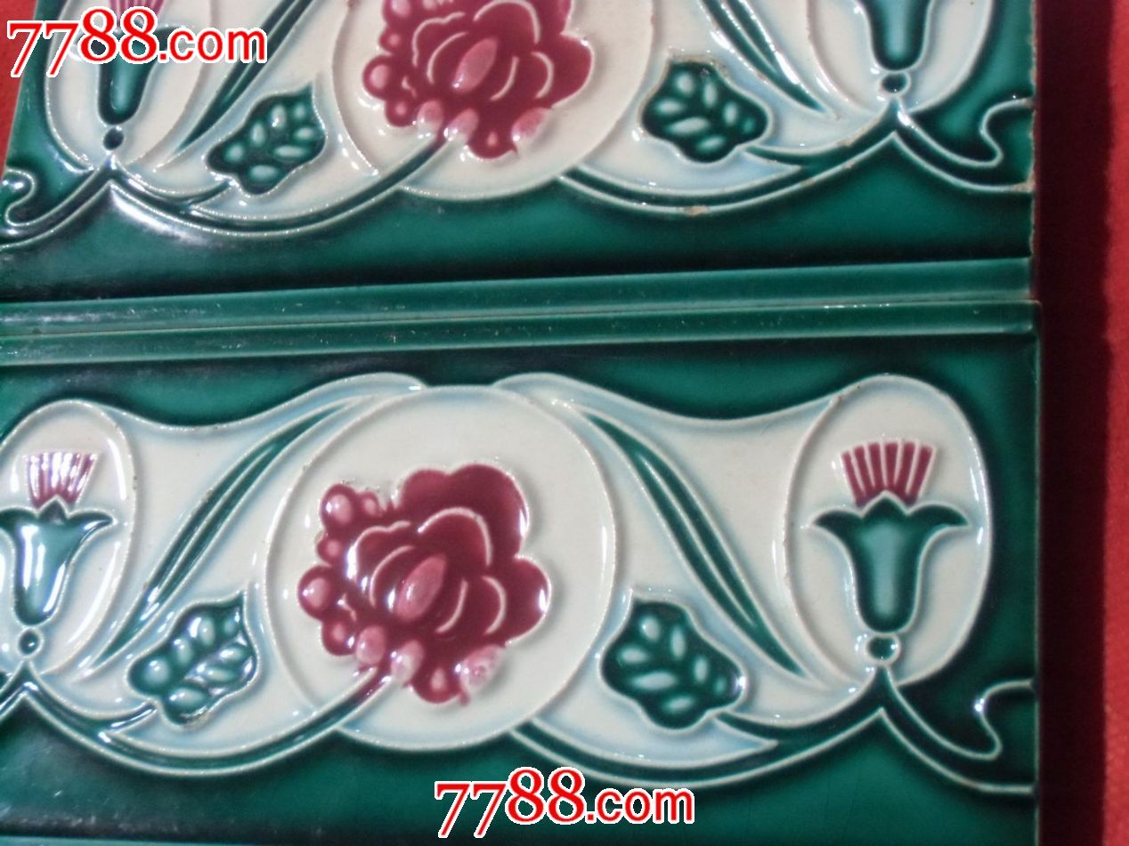 浮雕花卉小瓷砖一组(三块)<em>日本</em>-带自由女神像图