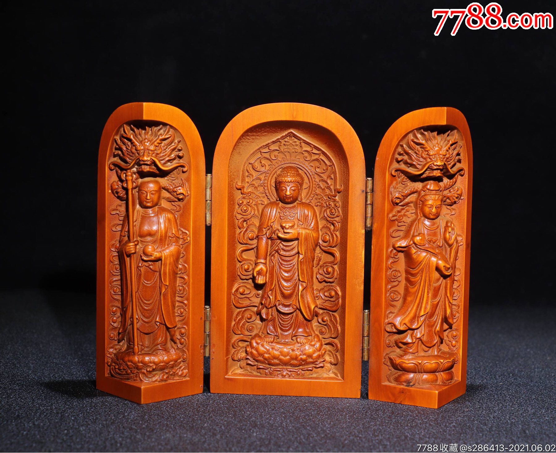 小叶黄杨木精雕三圣佛三开盒高10厘米宽5厘米重143克