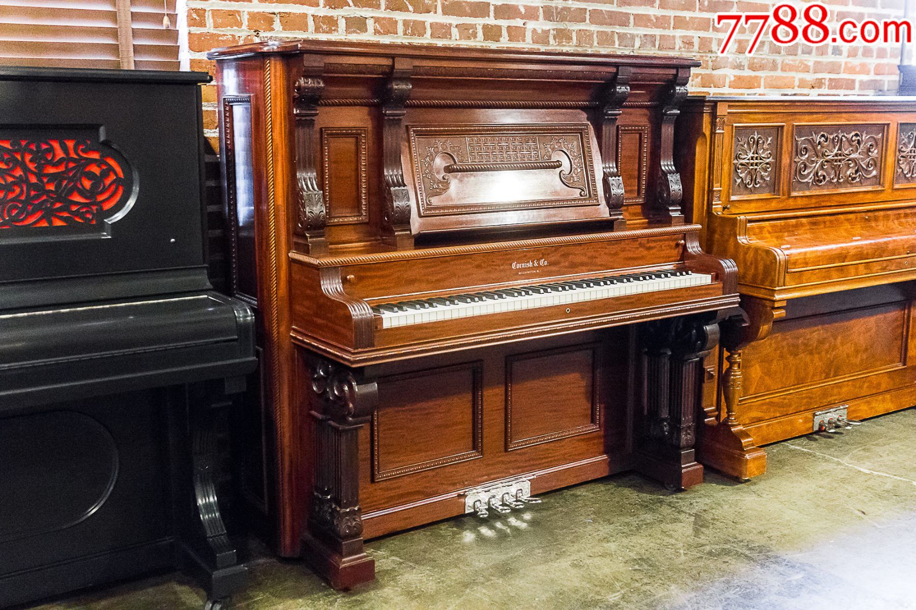 5品￥238,80099emerson63870美国百年古钢琴9.