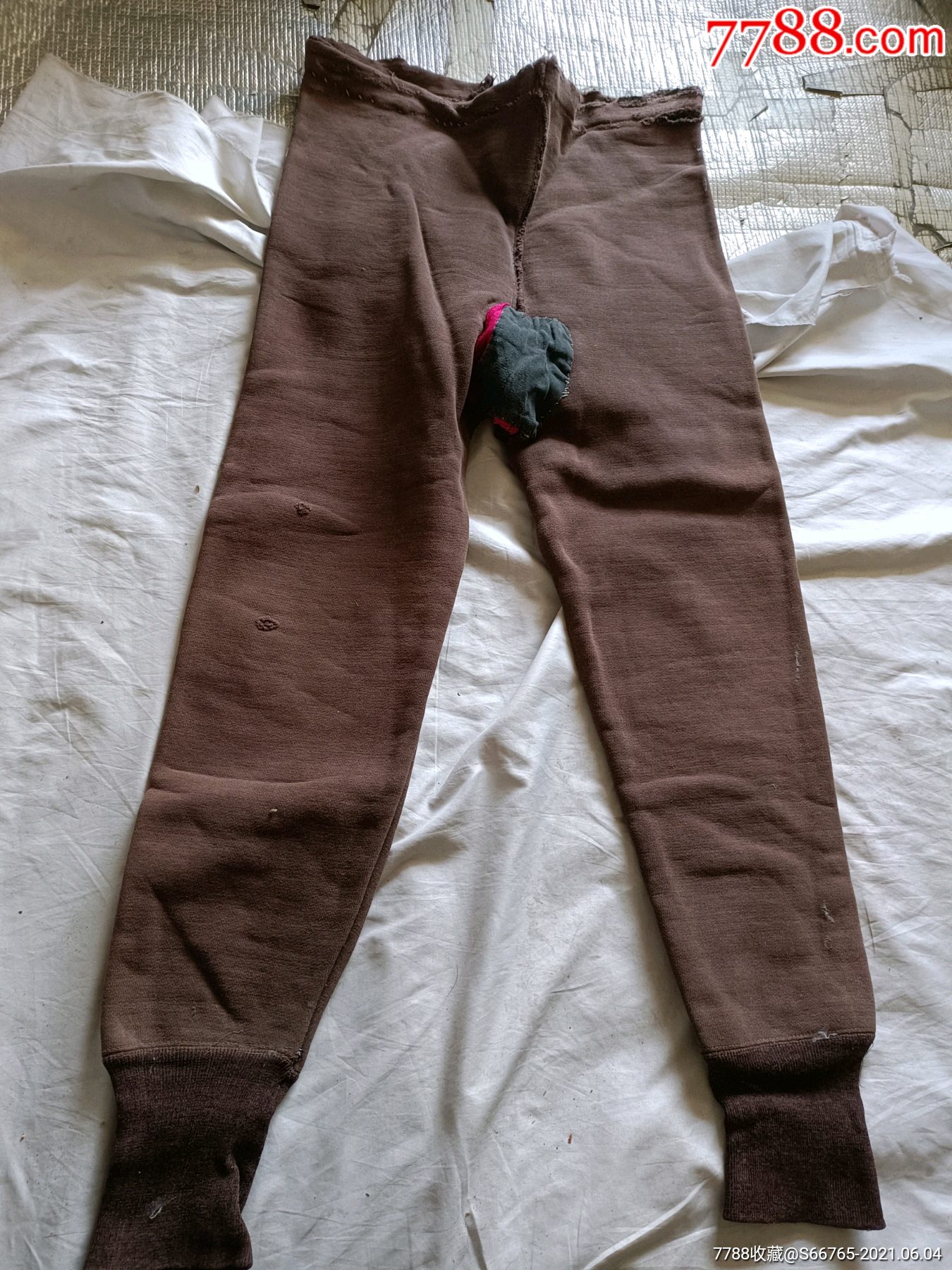 怀旧老咖啡色绒裤