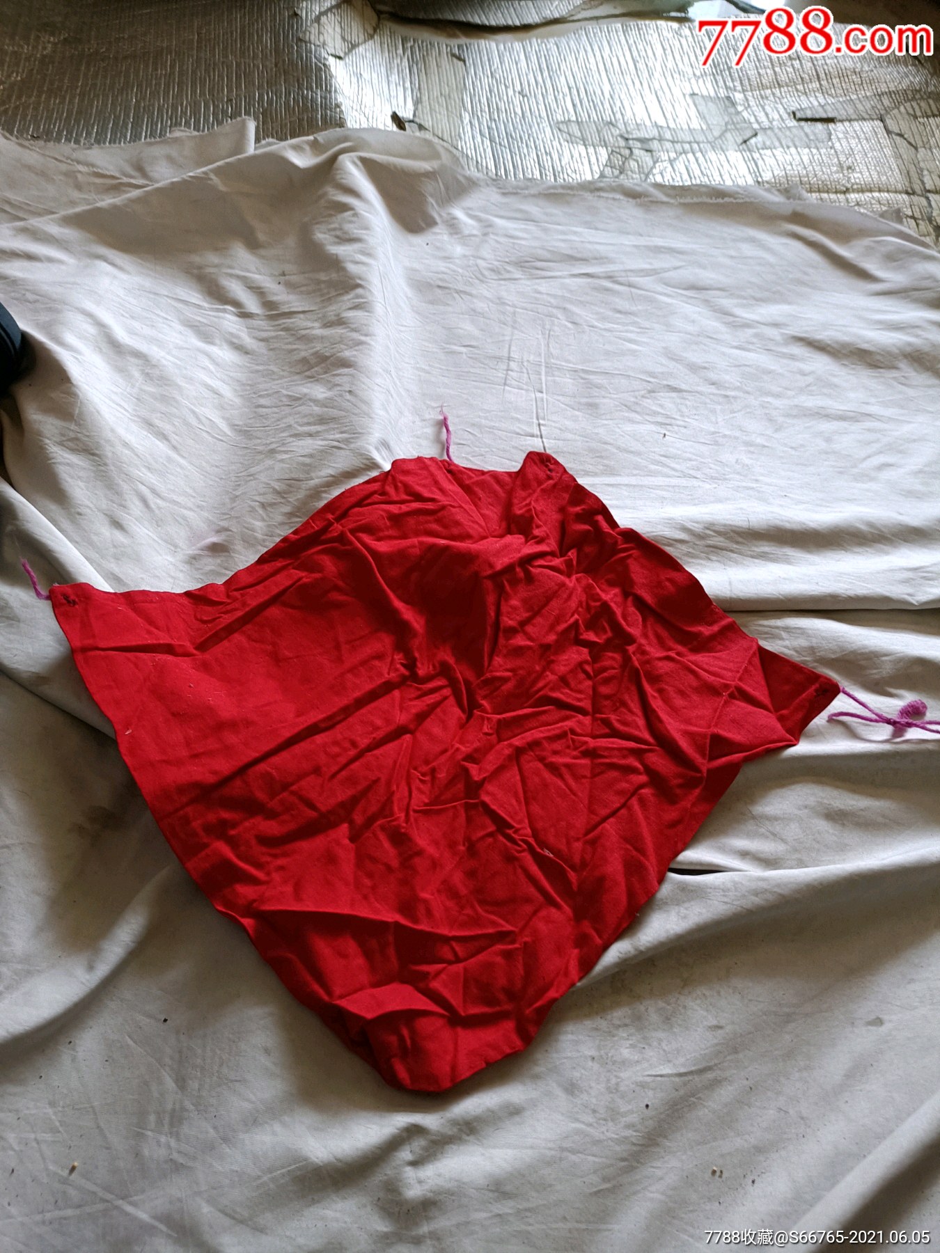 怀旧民国老红洋布肚兜