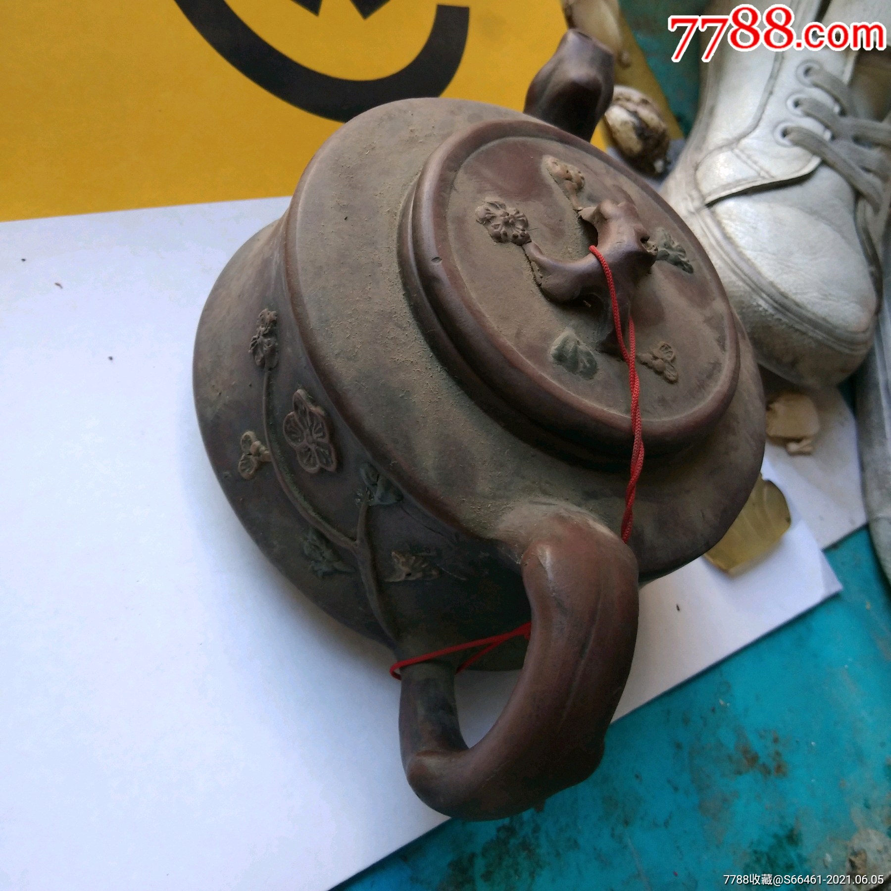 刚收到80年代正宗宜兴手工紫砂壶一把