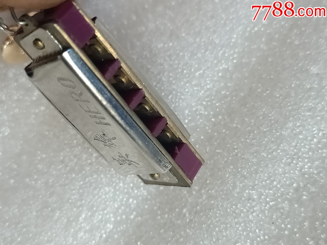 上海产全新品超小四孔英雄牌口琴b802,全新品,原盒装,品相如图