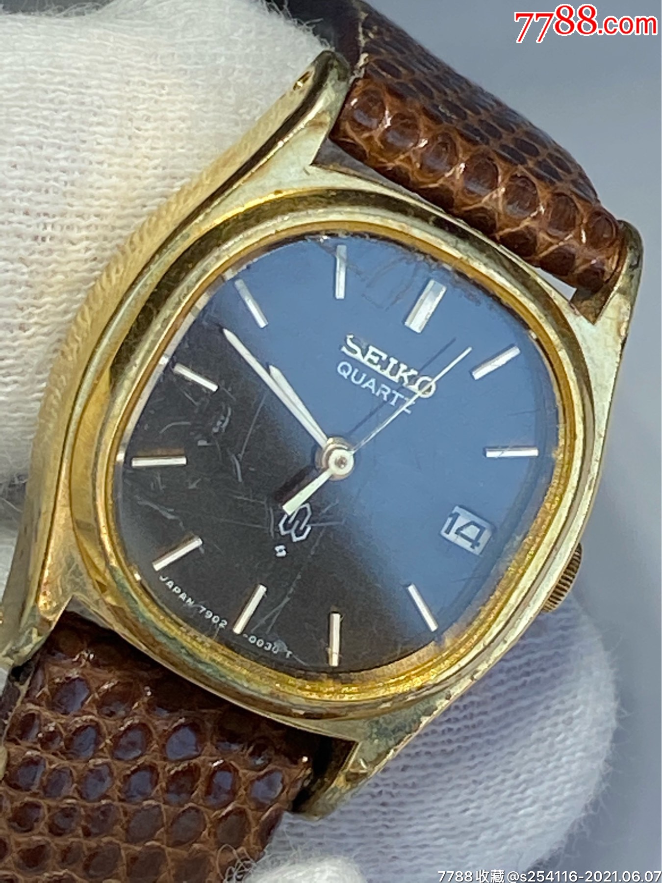 滚动鼠标滚轴,图片即可轻松放大,缩小更多"手表/腕表"商品>>>>￥1609.