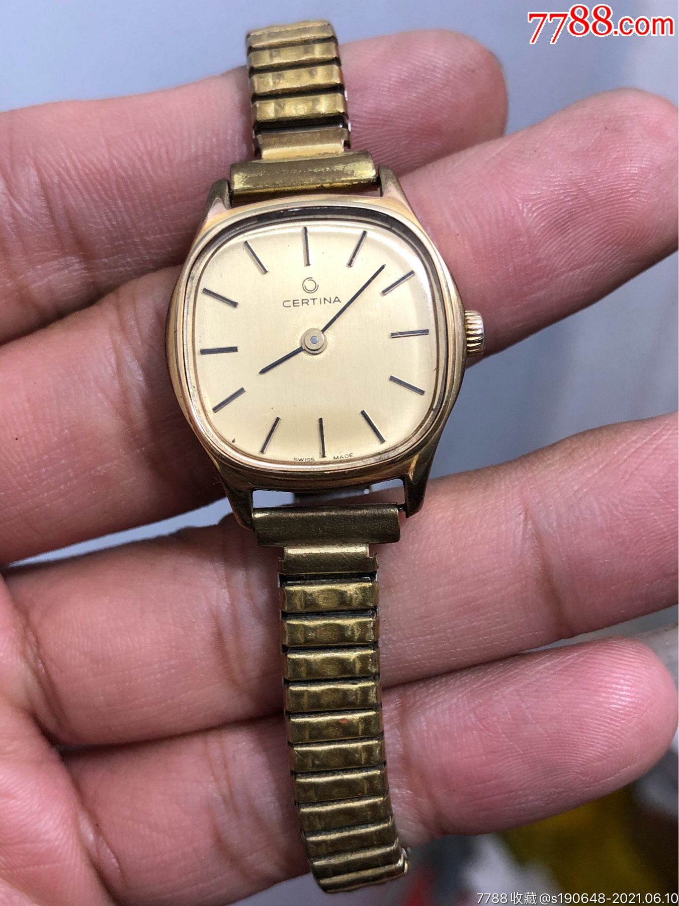 雪铁纳包金手动机械女表