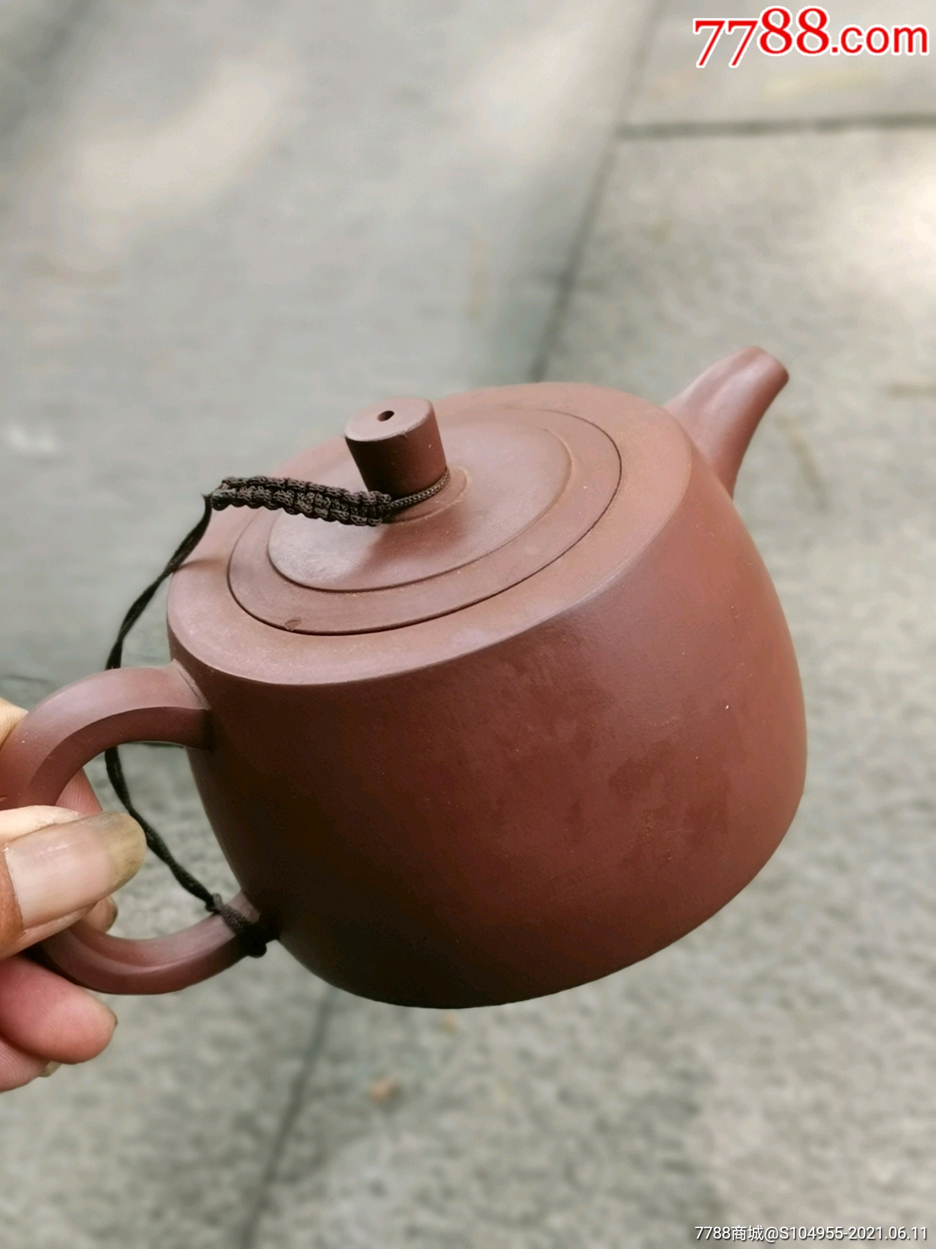 周成易制,紫砂壶,无裂,品相如图