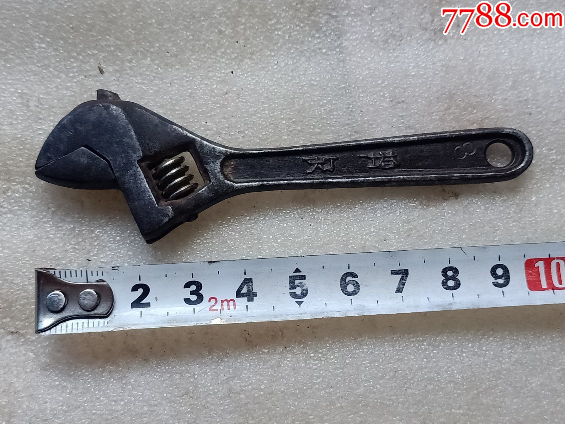 灯塔牌小扳手b903小号的轴感觉略小点是不是后换的不详请自定好用