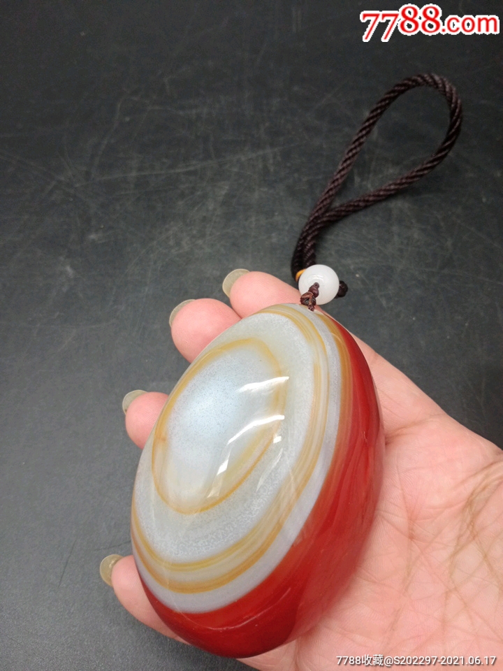 天然玛瑙手把件