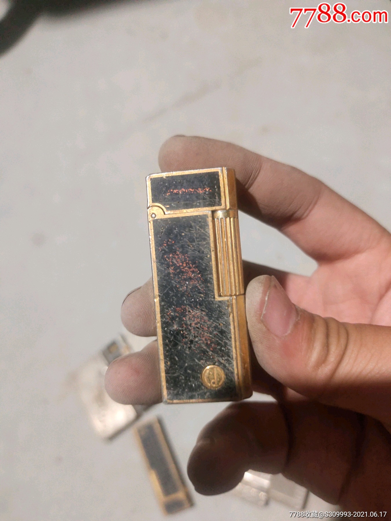 登喜路打火机