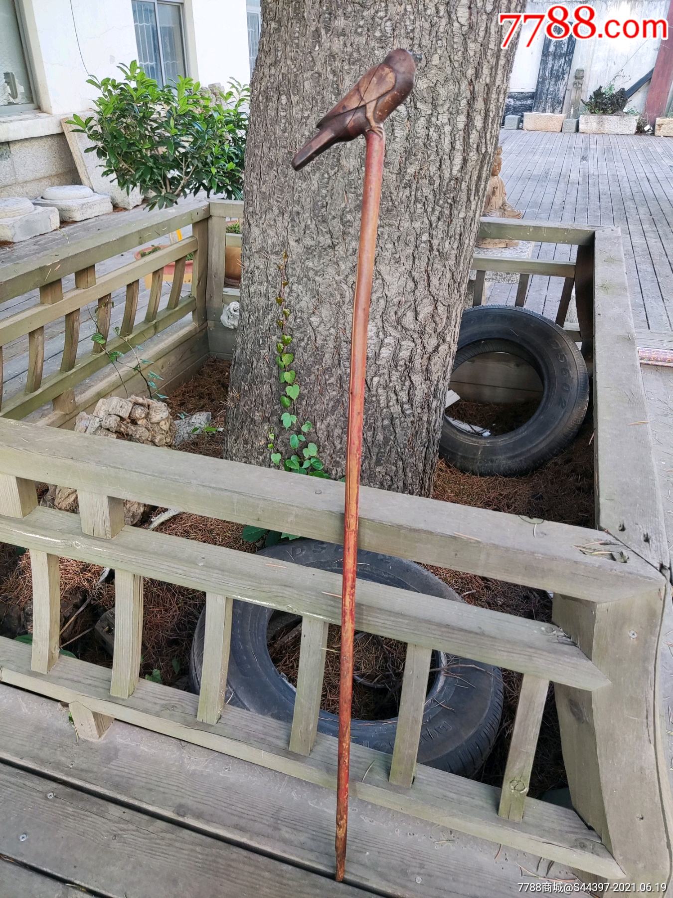 清代木雕鸟形拐杖