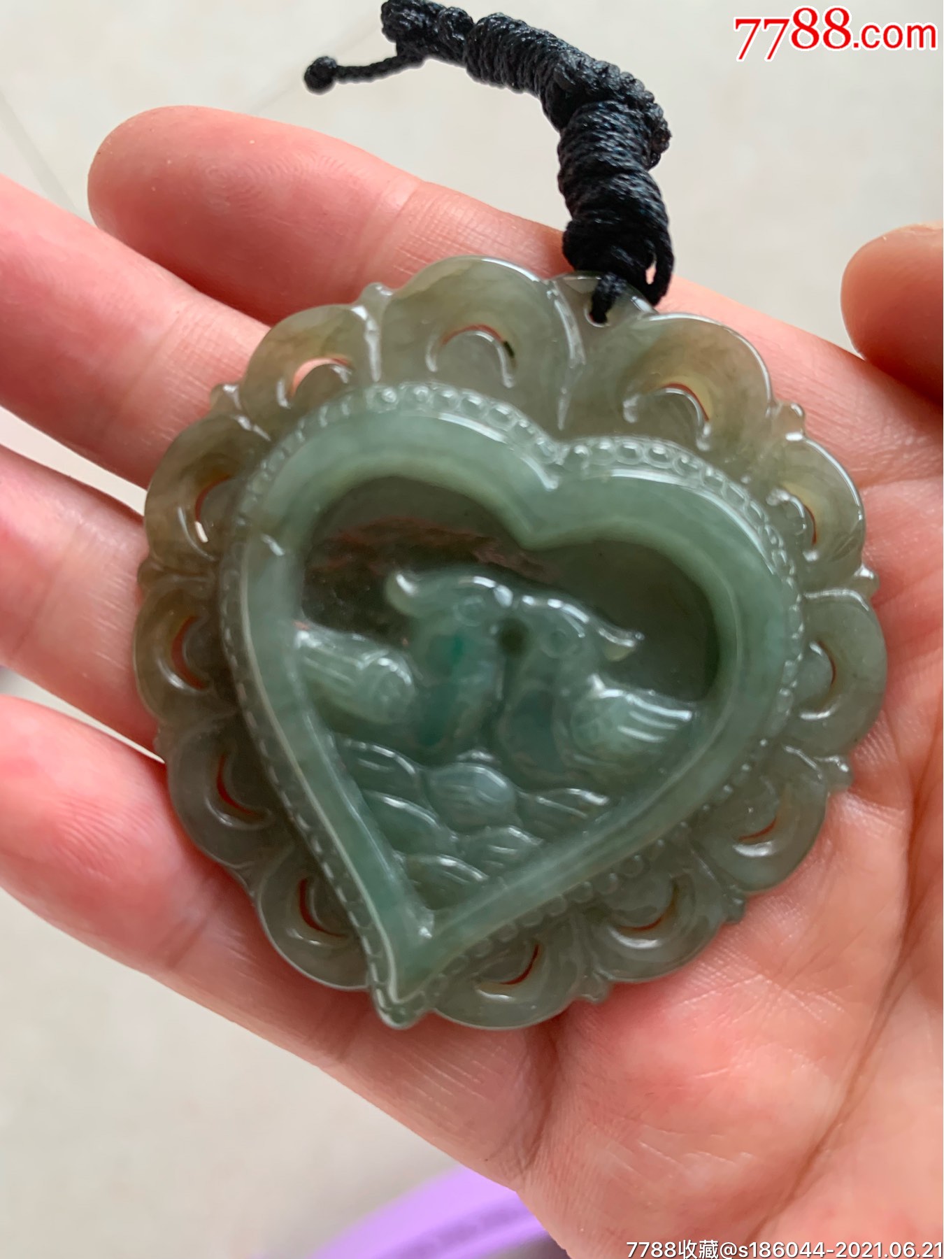 天然翡翠鸳鸯吊坠