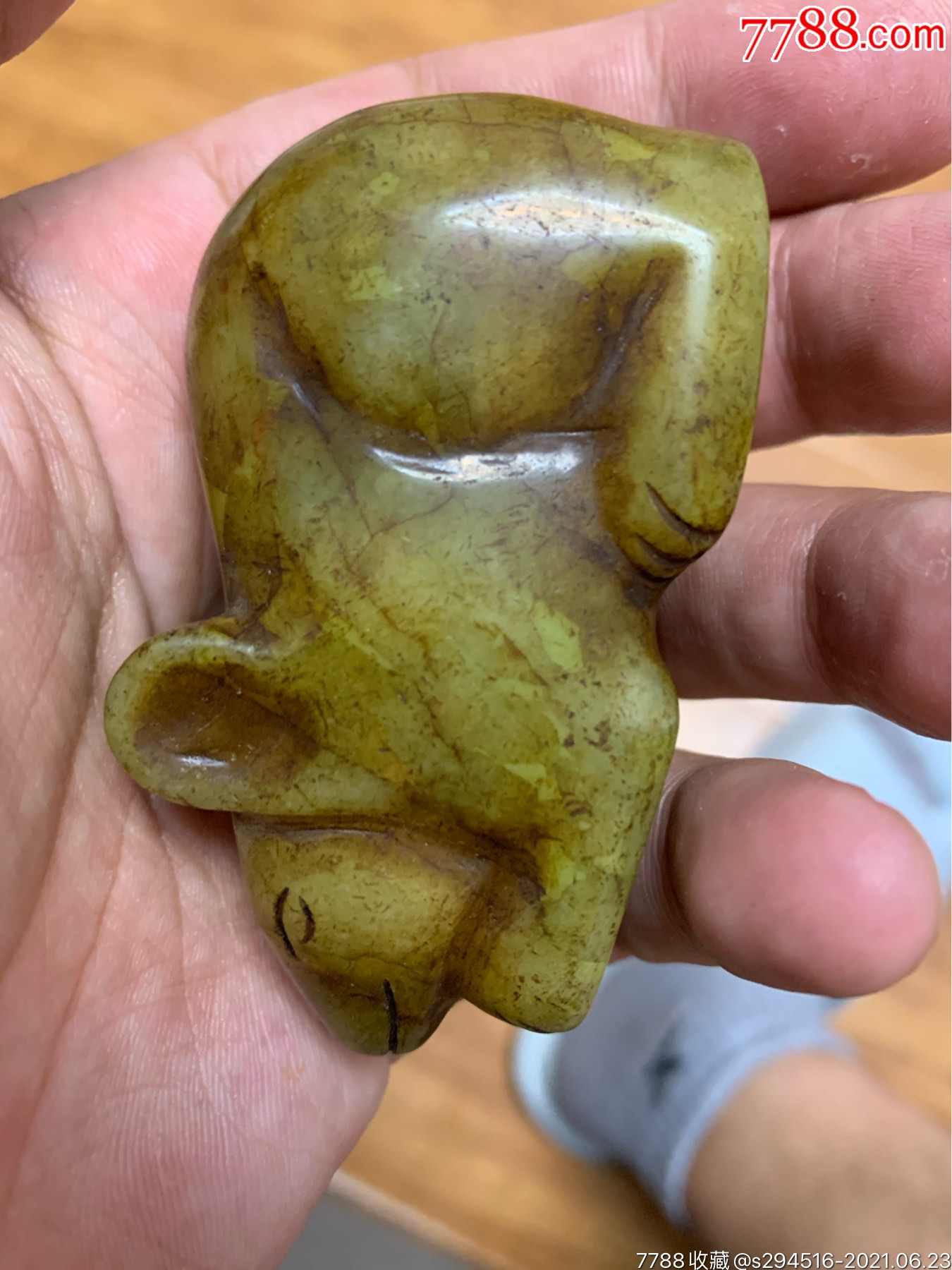 明清老玉发财鼠手把件油性十足沁色漂亮