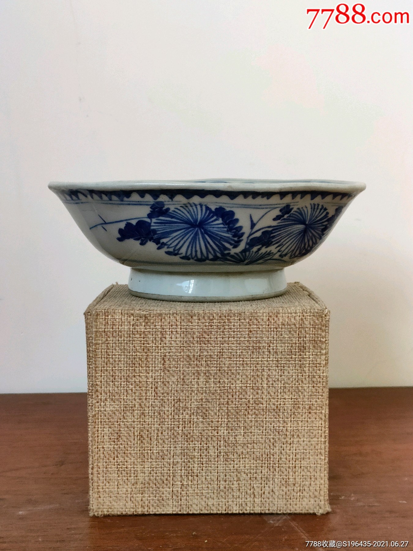 民国传世手绘青花大碗