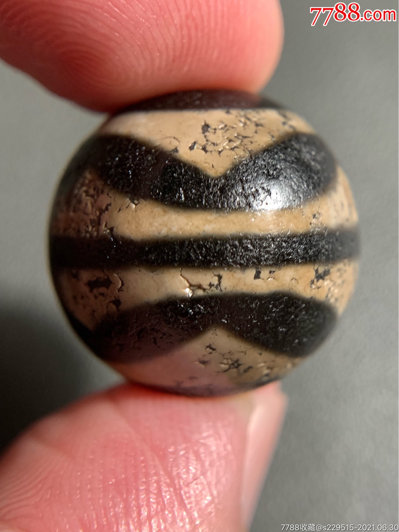 藏传双水纹达洛天珠19*20毫米