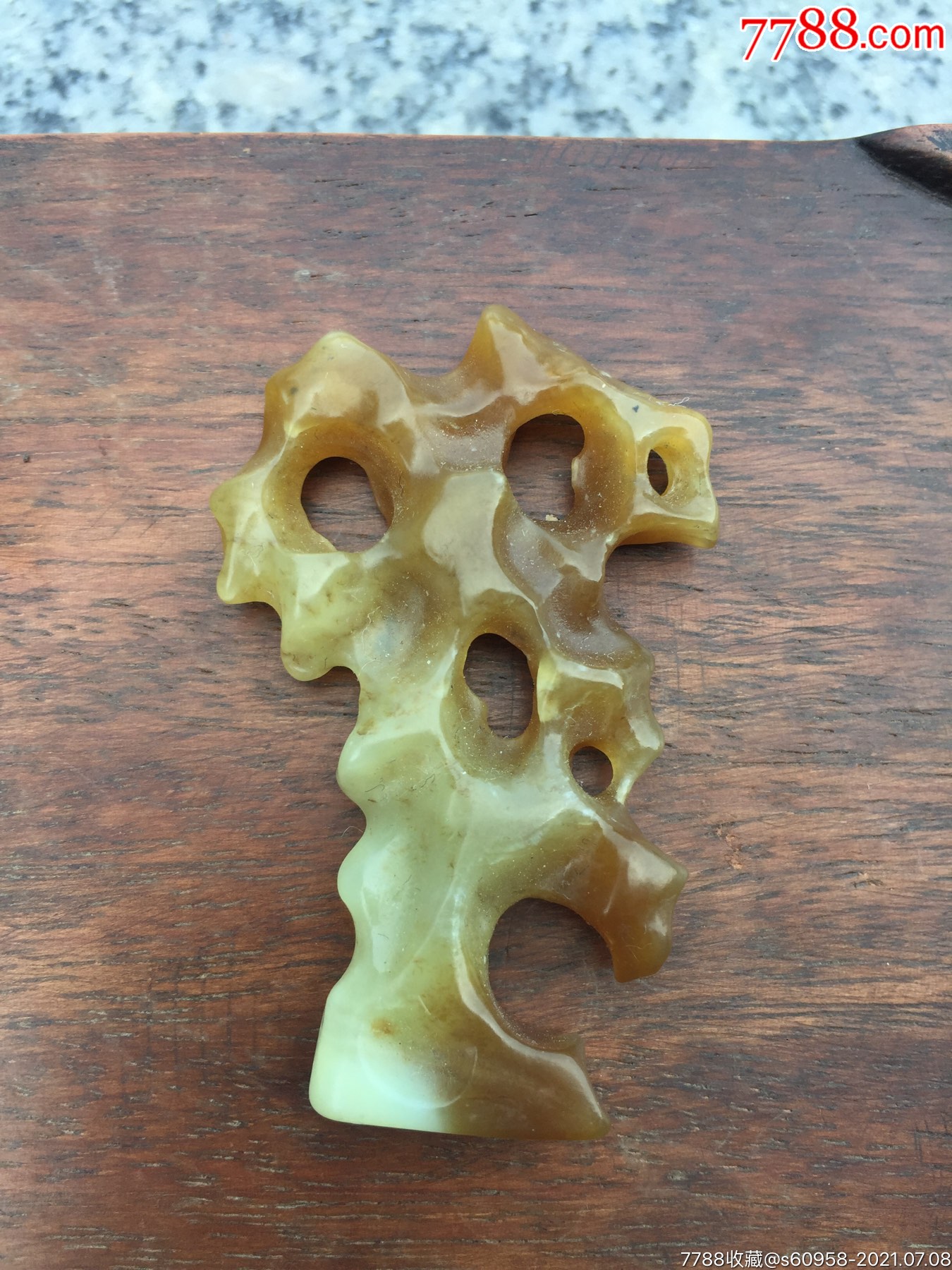 现代糖玉雕太湖山石