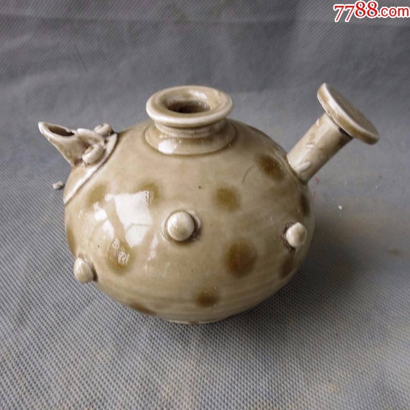 定窑瓷文房水滴鼓钉型水滴