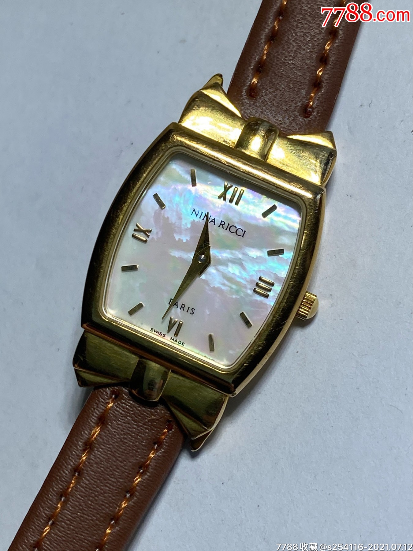 ninaricci莲娜丽姿石英女表珍珠贝表盘10微米白金表盘20*_手表/腕表