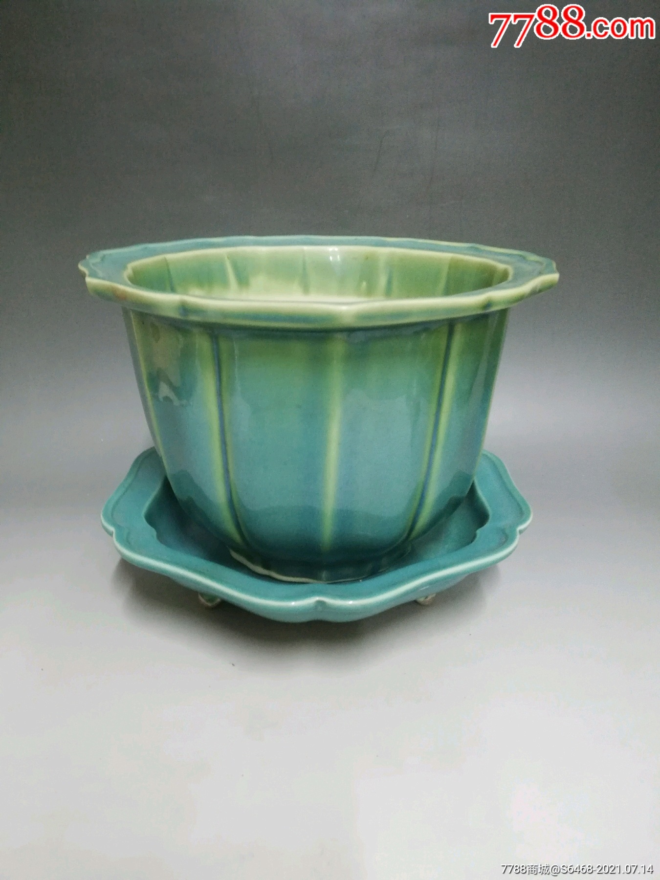 钧瓷花盆高20盆口直径23公分