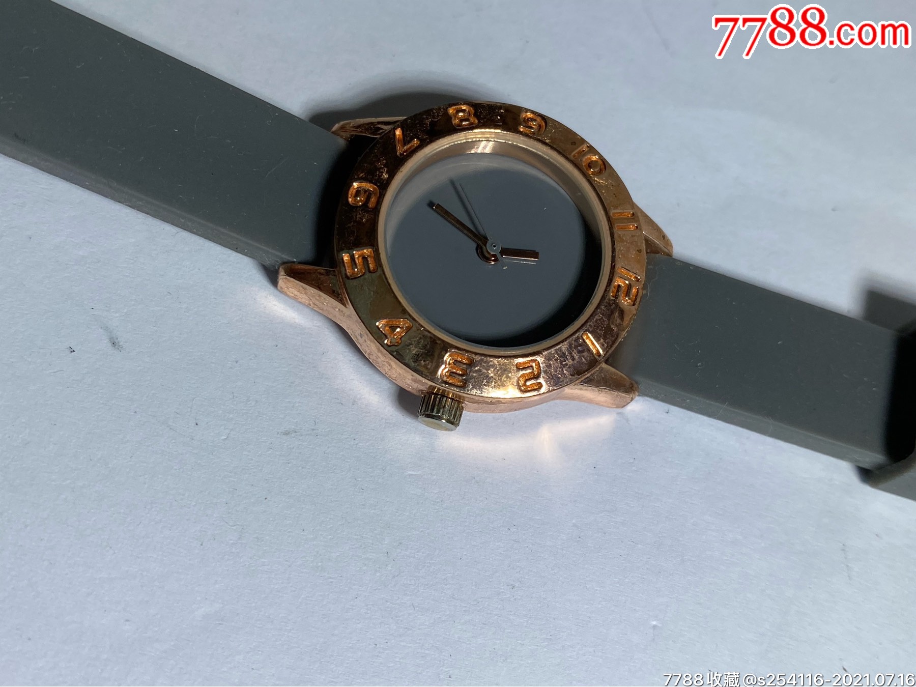 日本fmd石英女表表盘26mm厚8mm走时精准保证正品日本机芯特价78包邮a