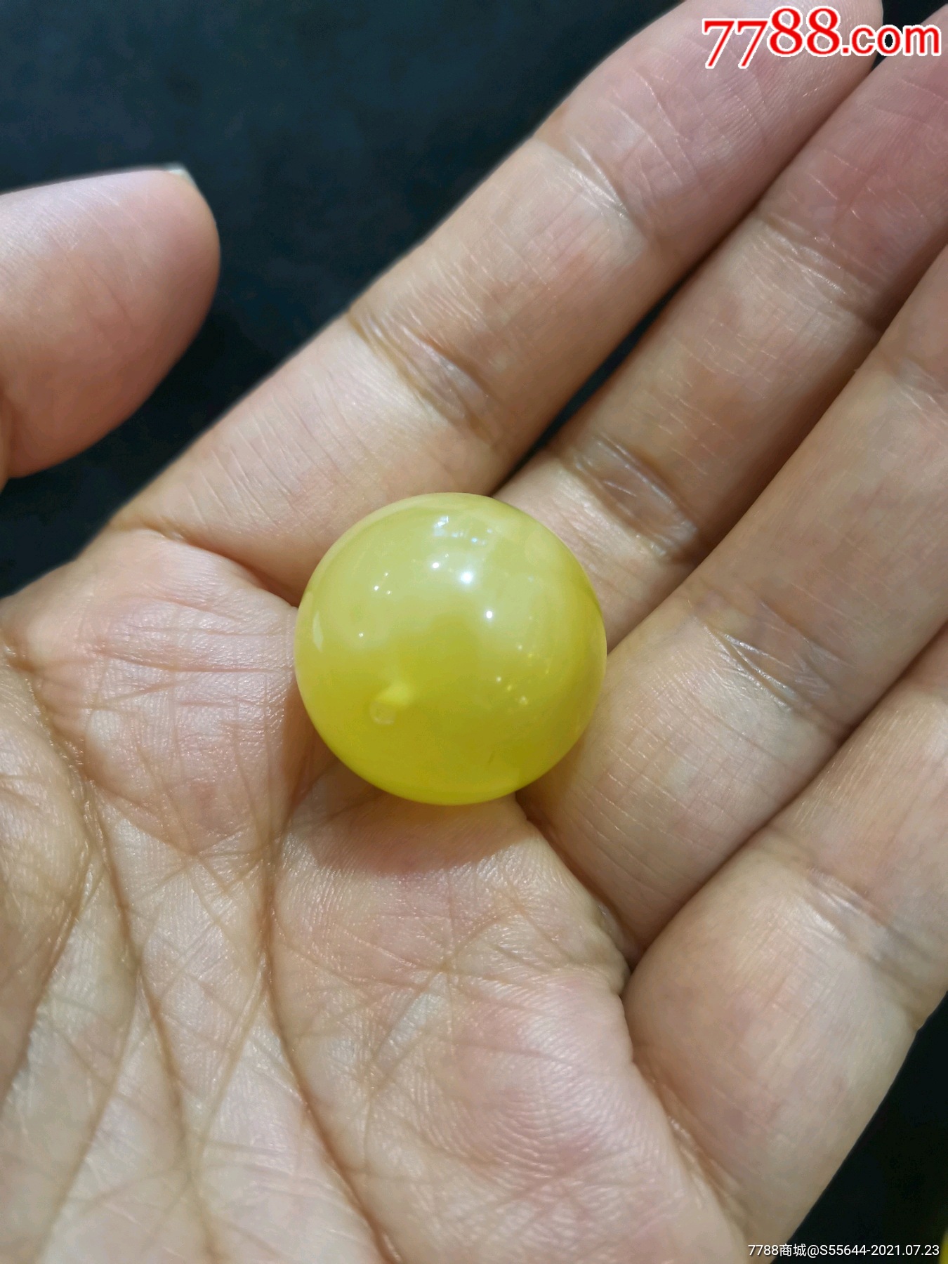 精品蜜蜡20厘米圆珠