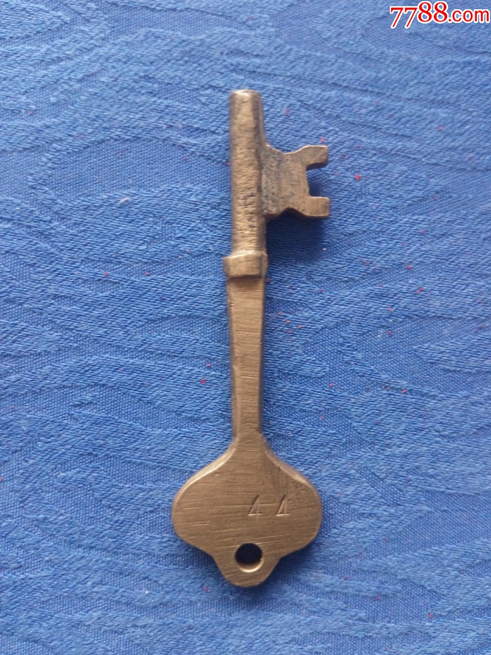 民国黄铜钥匙民俗老物件生活必需品历史遗存陈设展示装饰美观大方金光
