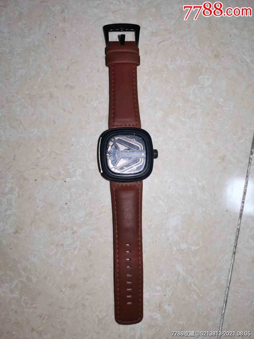七个星期天手表