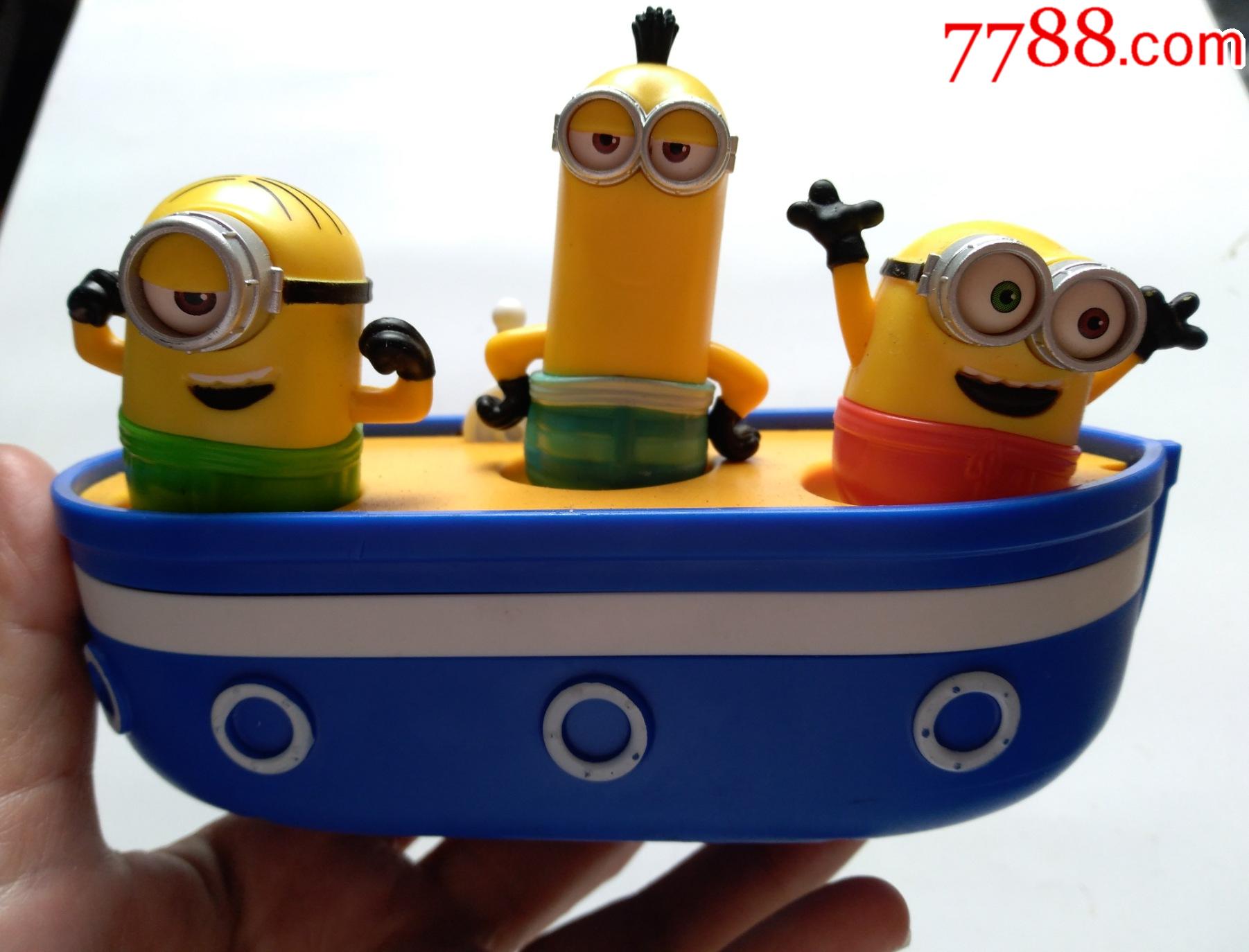 肯德基(kfc)限量玩具,特工小黄人,音乐盒,手上弦,随着音乐,小黄人摇动