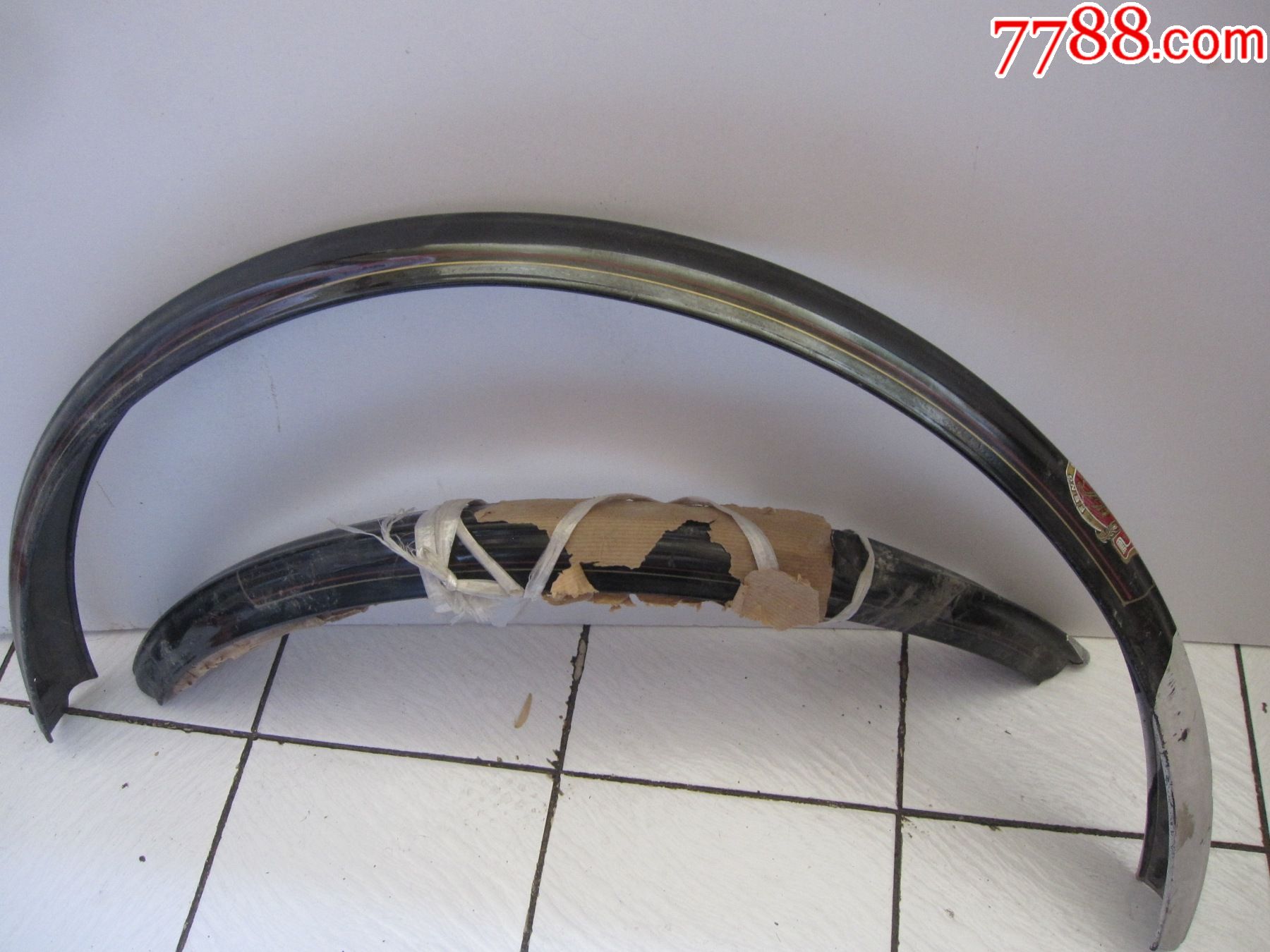 自行车配件:凤凰自行车(前后瓦)