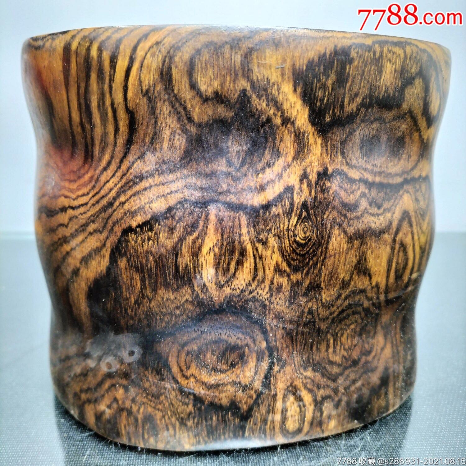 早期收藏鬼脸花梨木书房笔筒摆件整体料雕无拼接(一物一图拍摄)高13.