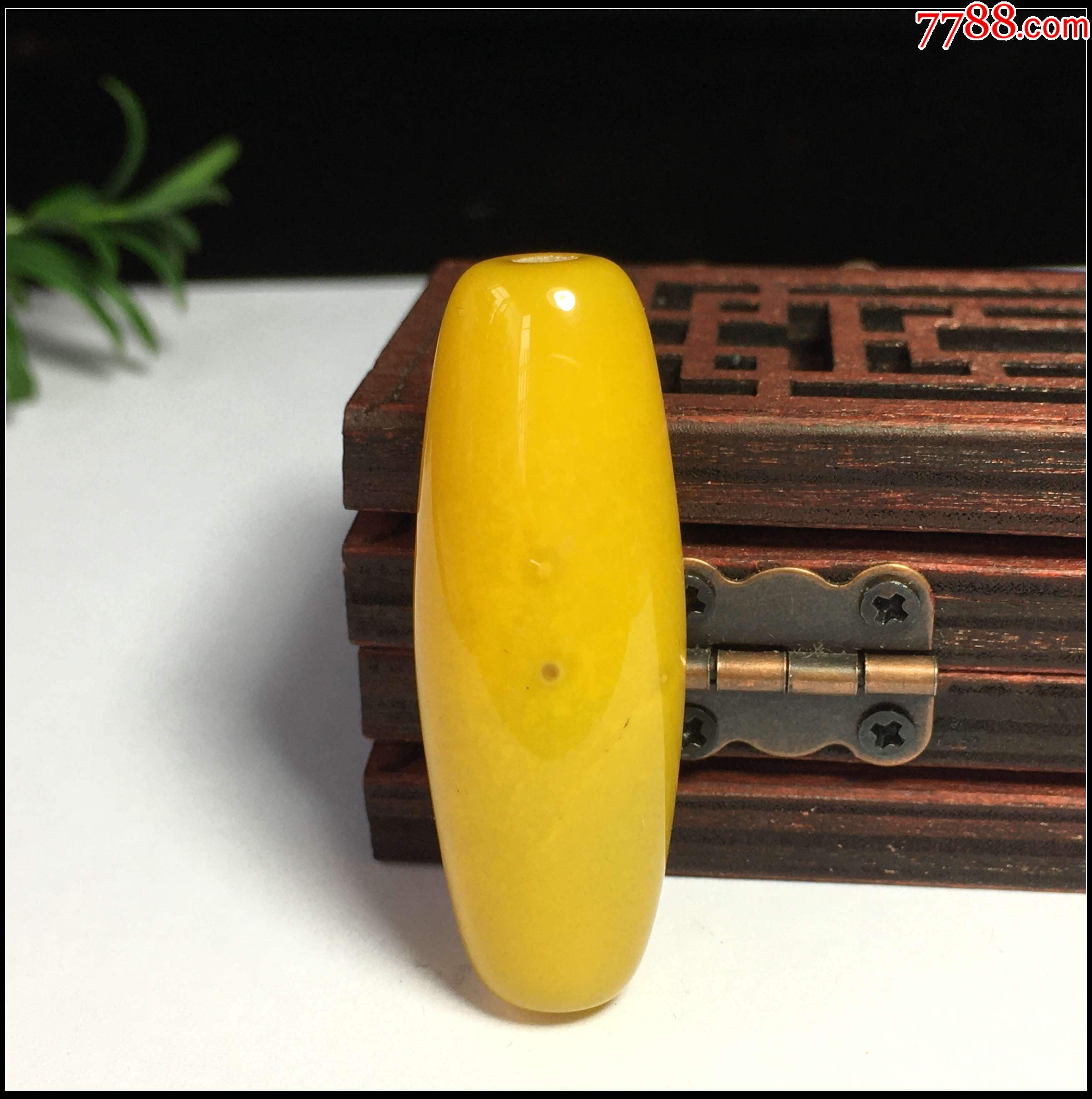 个性文玩玛瑙桶珠