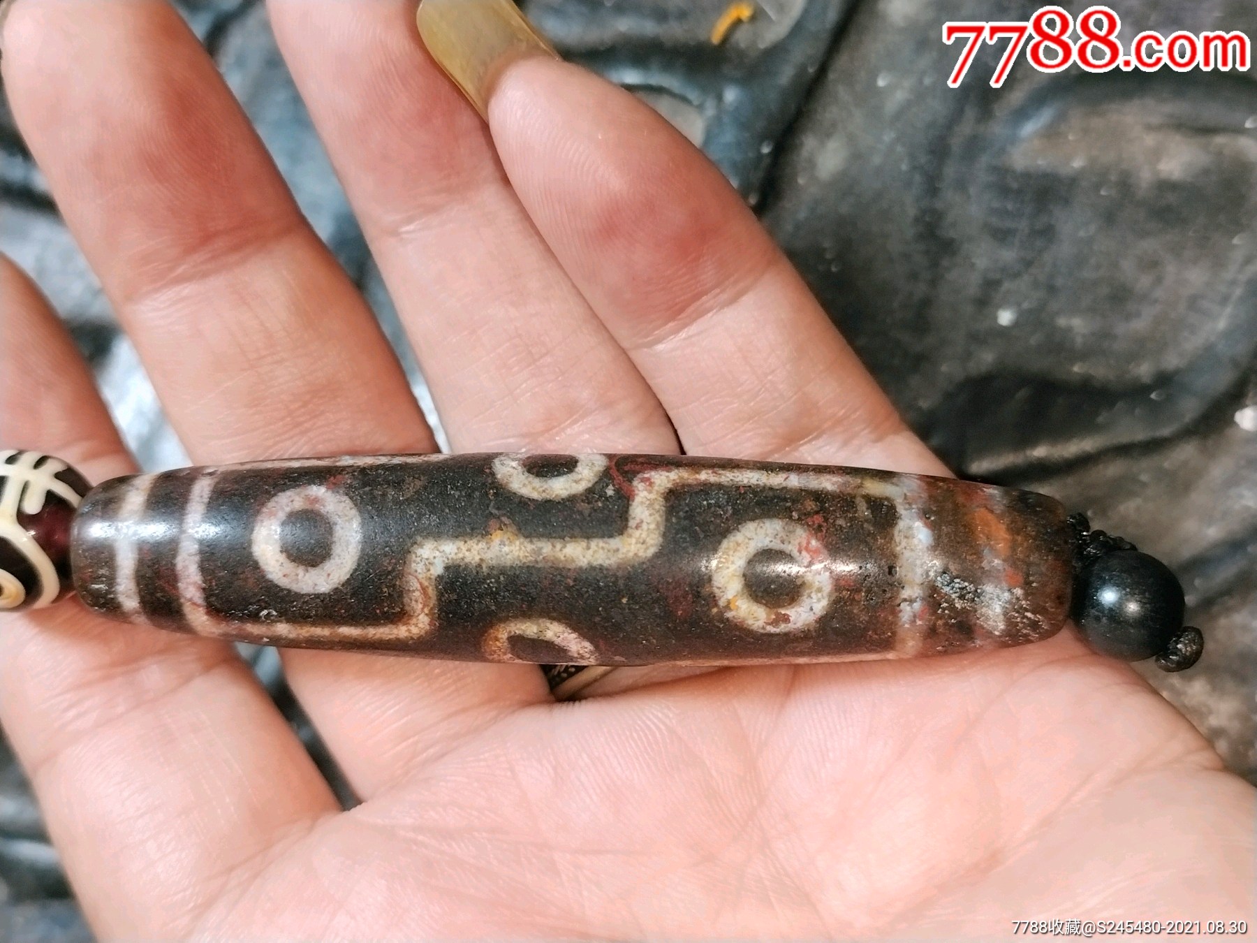 九眼古象雄天珠