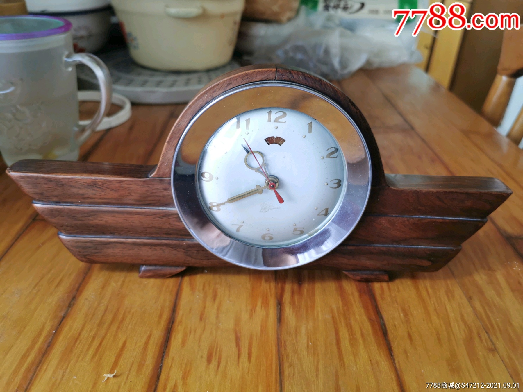 火车头美品黄花梨闹钟加厚型