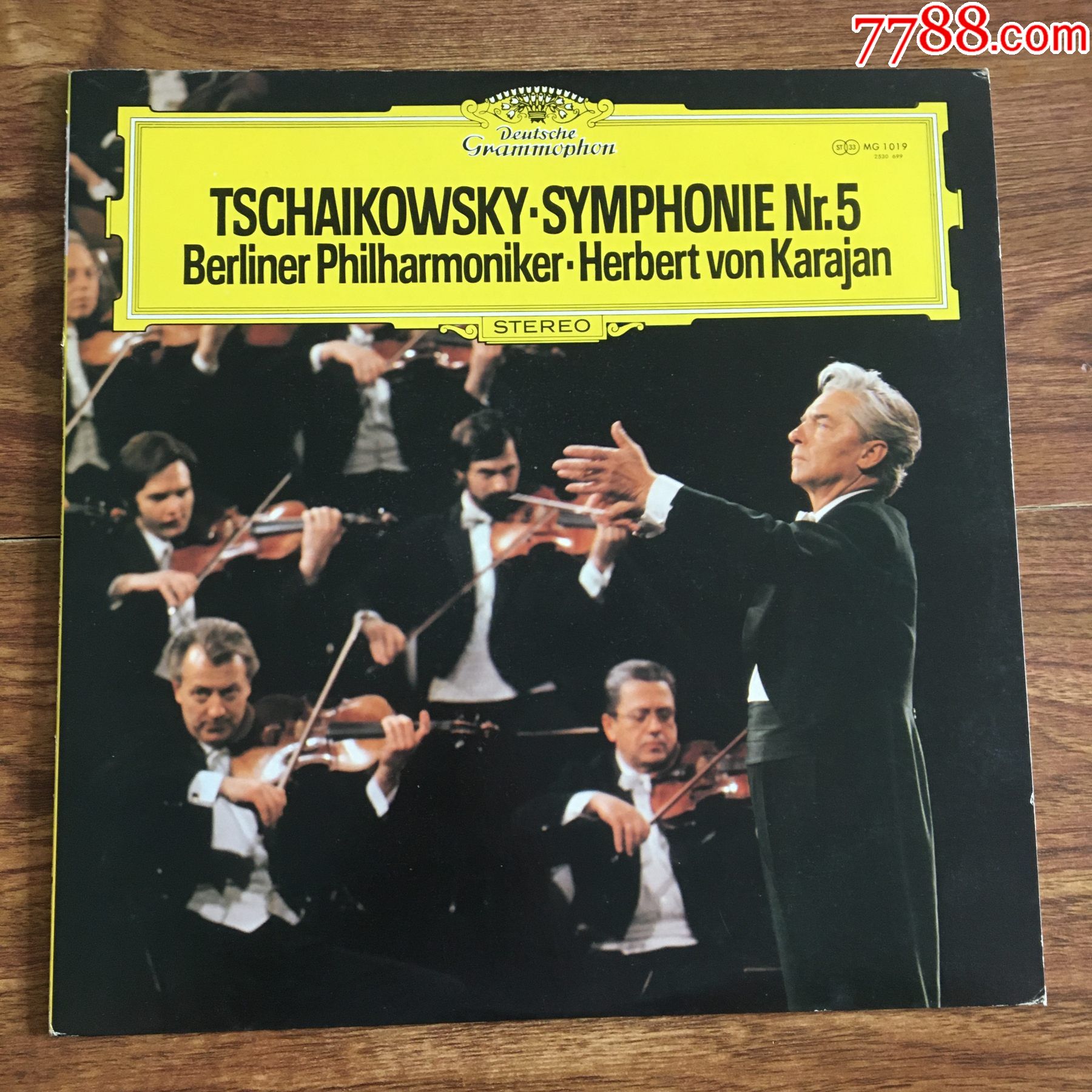 卡拉扬指挥-柴可夫斯基/5号交响柏林爱乐-12寸黑胶lp-b38