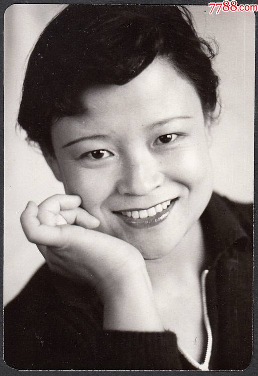 人像摄影:美女系列_老照片_包袱斋【7788收藏__收藏热线】