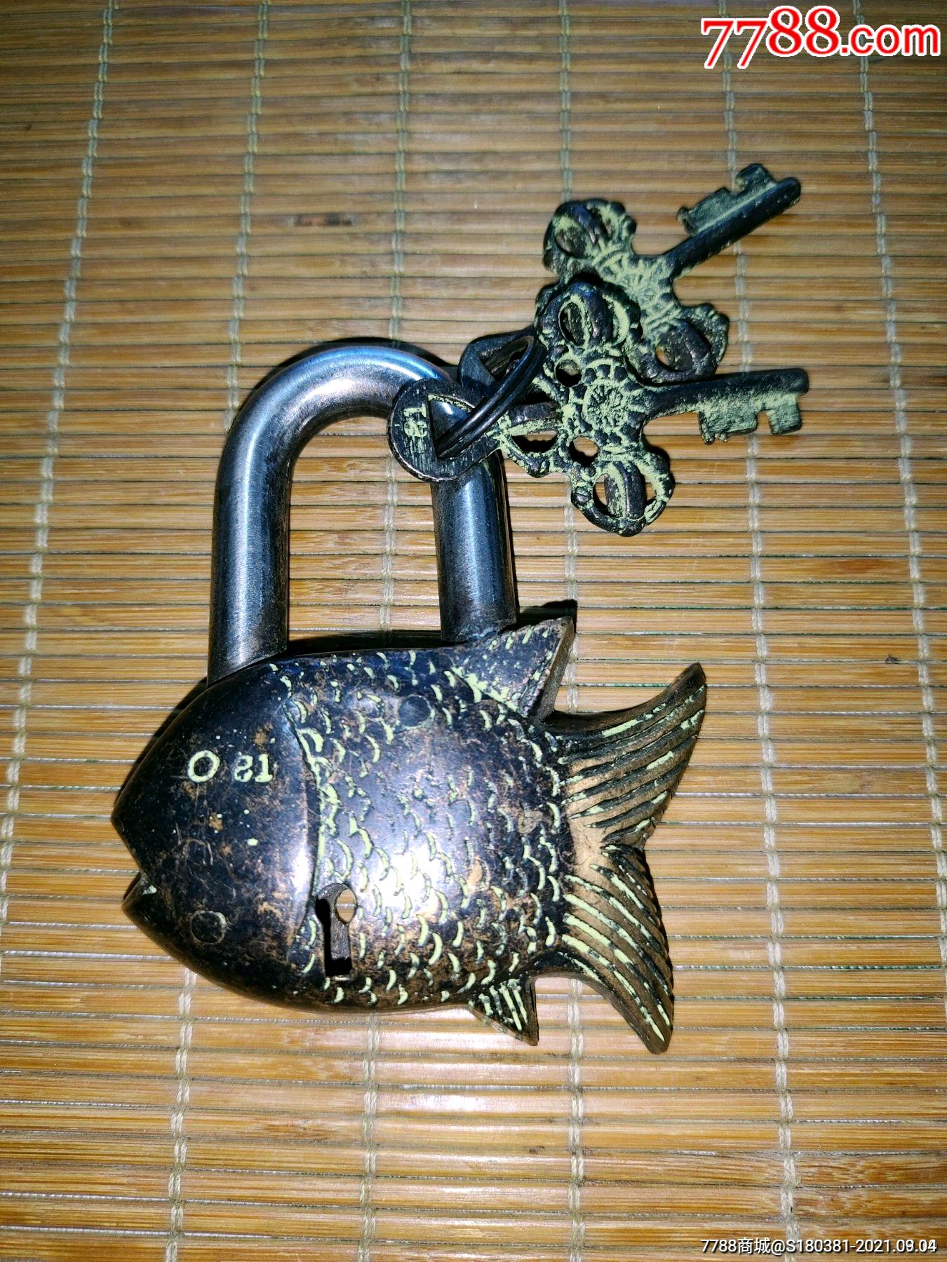 古玩铜器收藏老铜鱼锁连年有余老铜锁纯铜黄铜富贵有余锁
