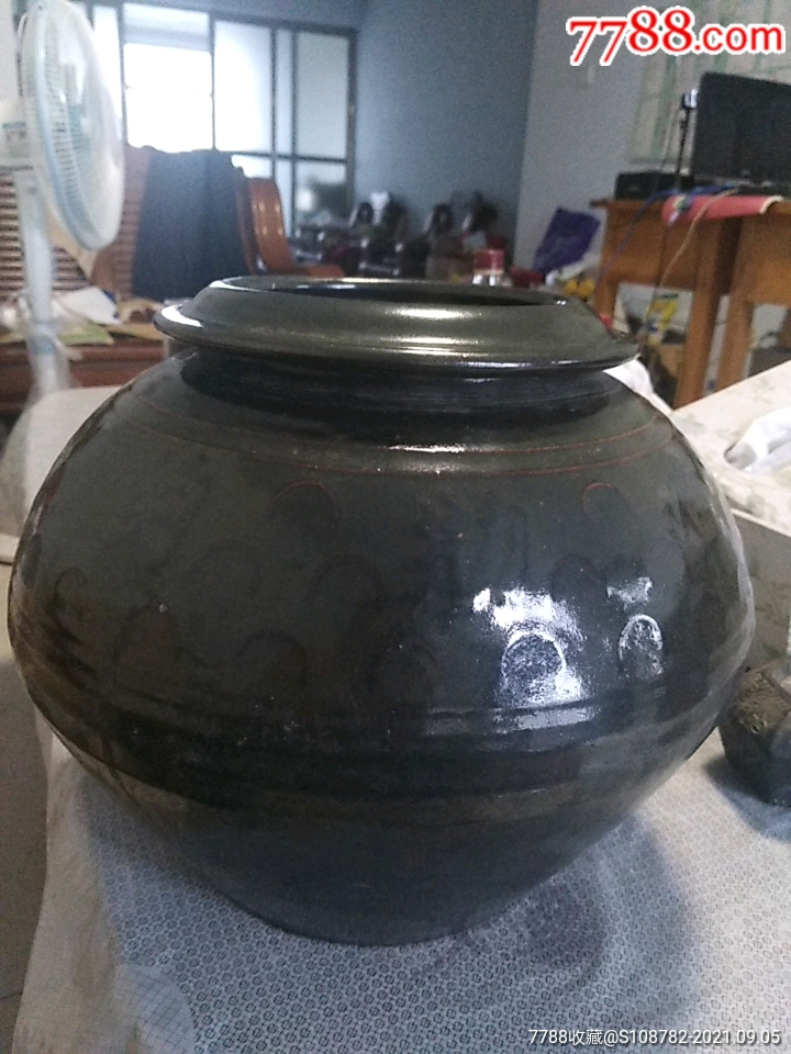 文革酱釉鱼鳞老坛子勤俭持家厉行节约鱼鳞坛子