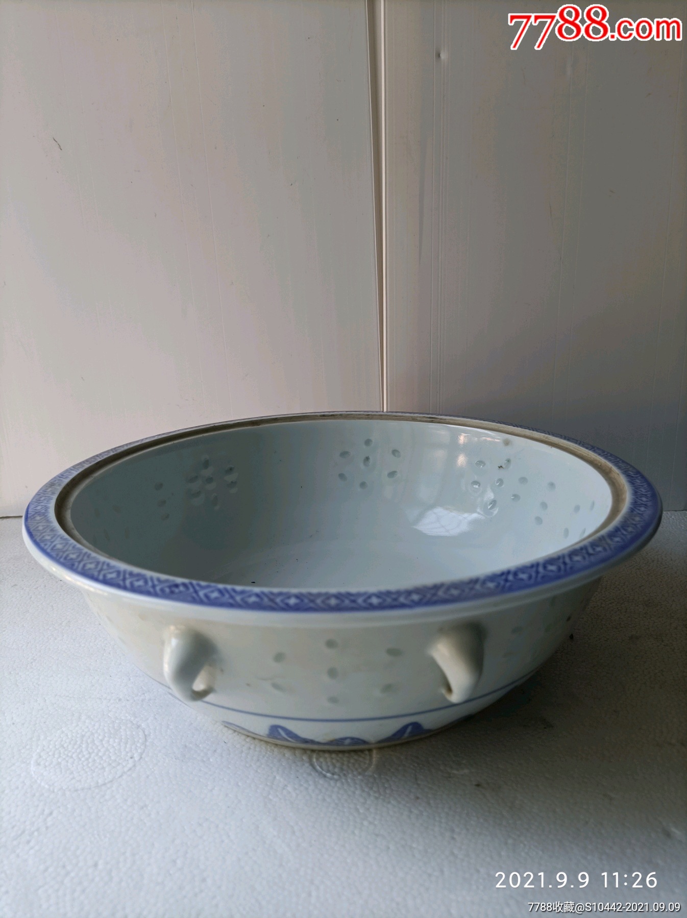 漂亮的青花玲珑四系汤盆_青花瓷_草根藏【7788收藏__收藏热线】