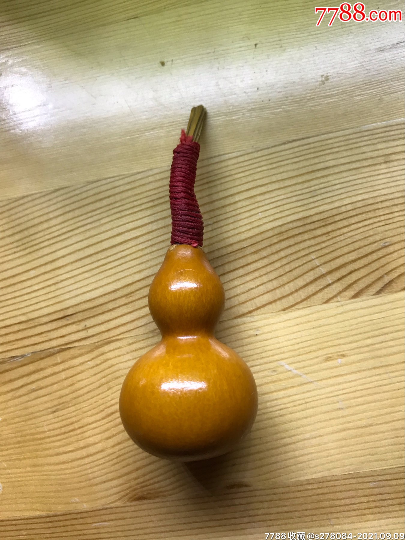 小葫芦手把件玉花玻璃体