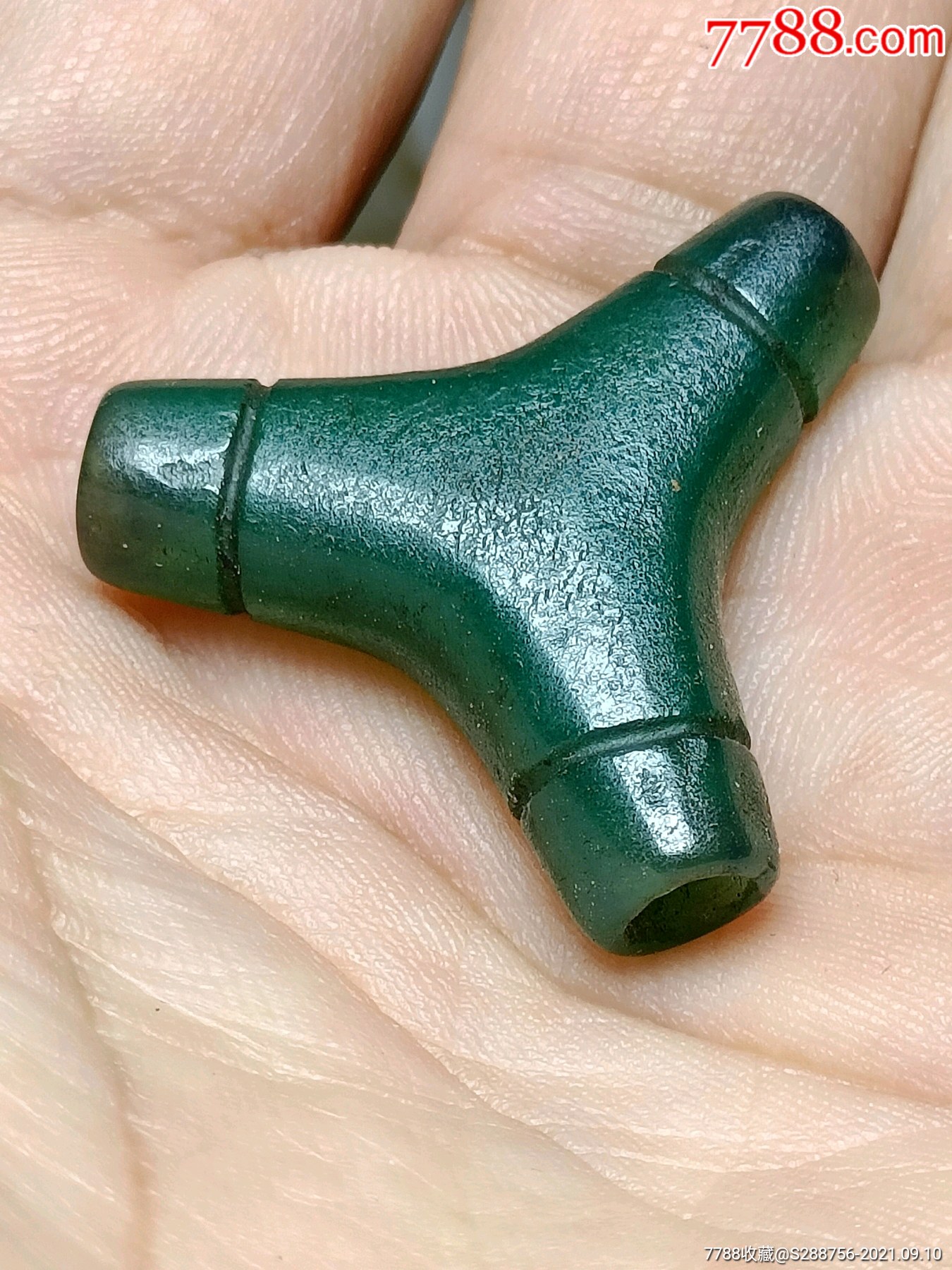 老玛瑙三通珠一颗