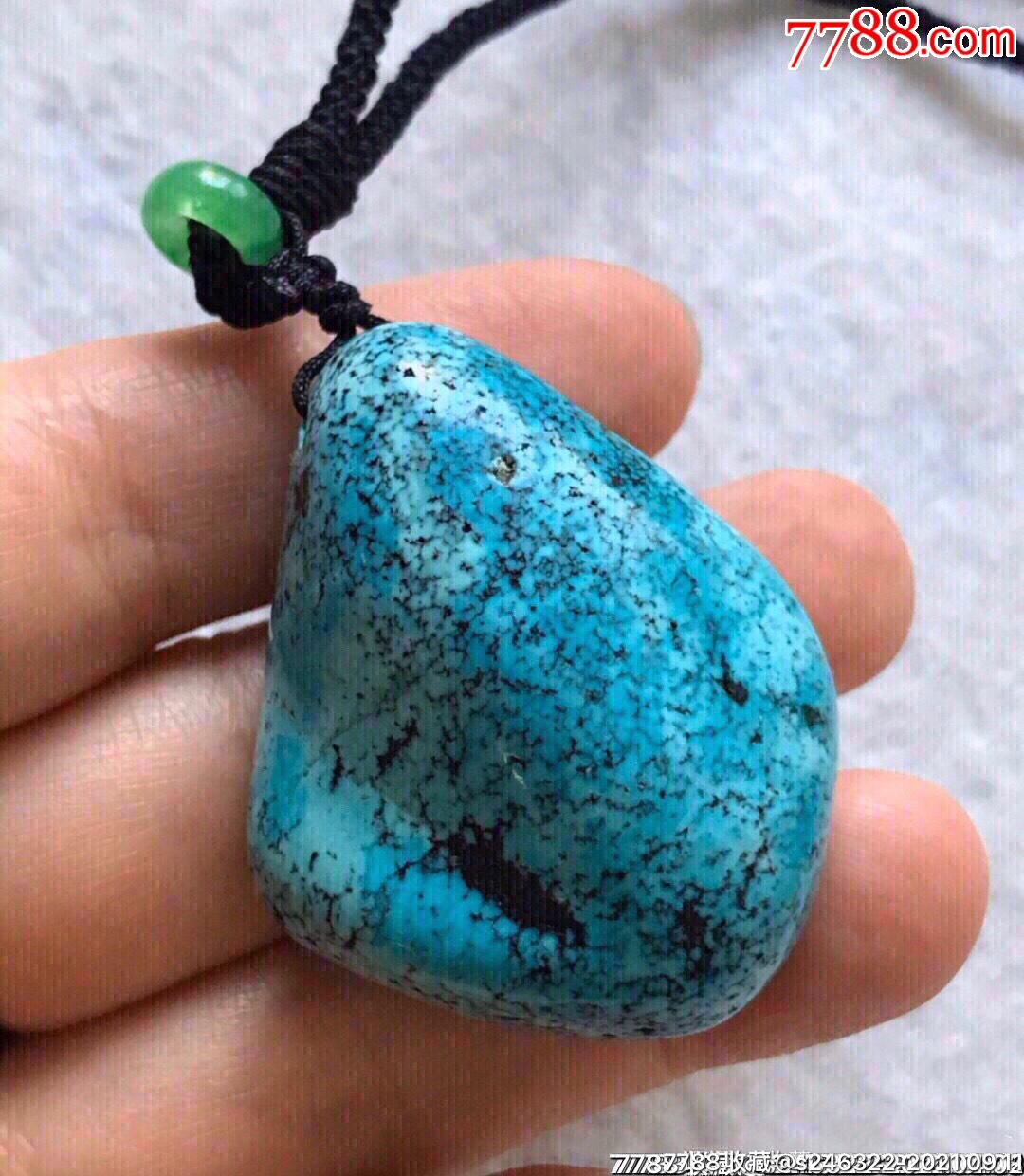 高瓷蓝原矿绿松石雨点松随型挂件218克