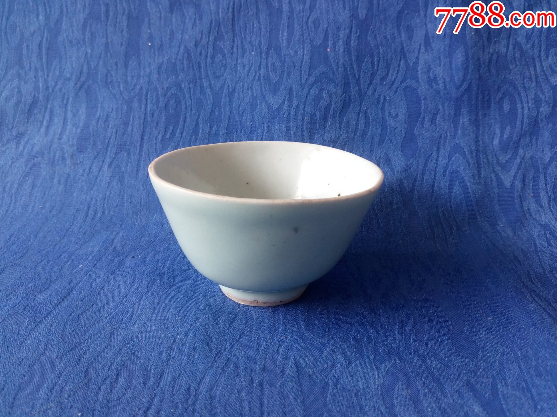 清代嘉庆道光景德镇行楷书法生款单色豆青釉茶碗光润如玉赏心悦目会所