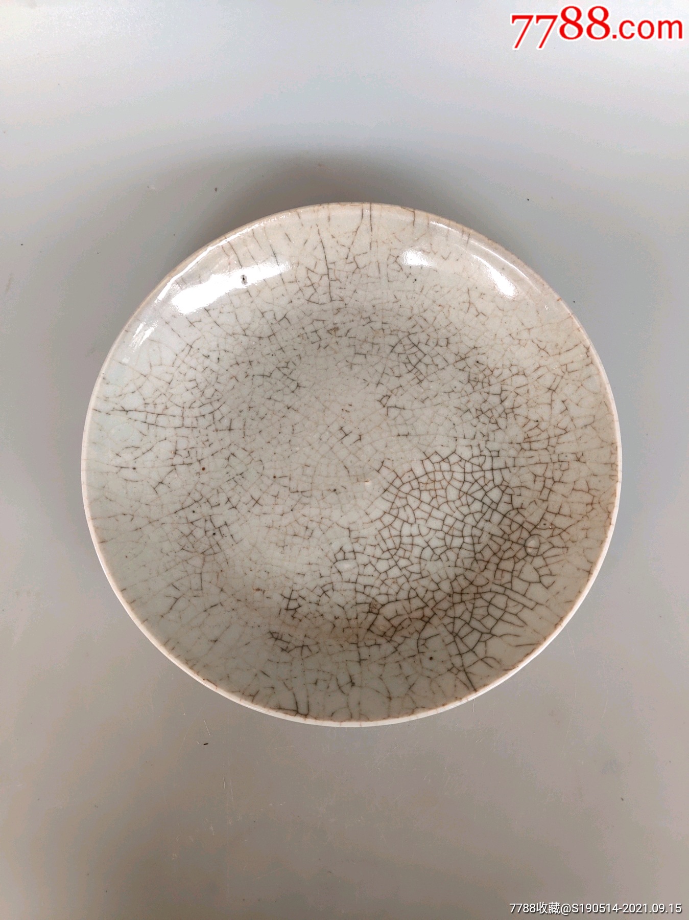 清晚期哥釉大盘