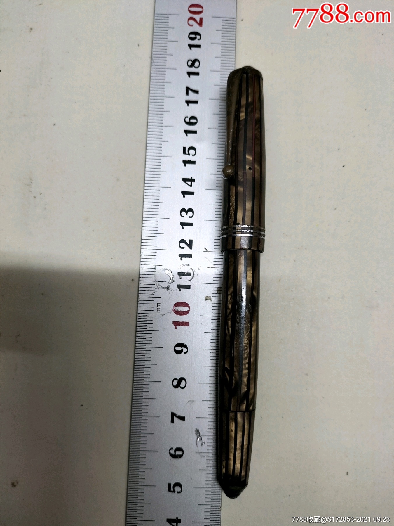 华孚花杆金笔.老钢笔.