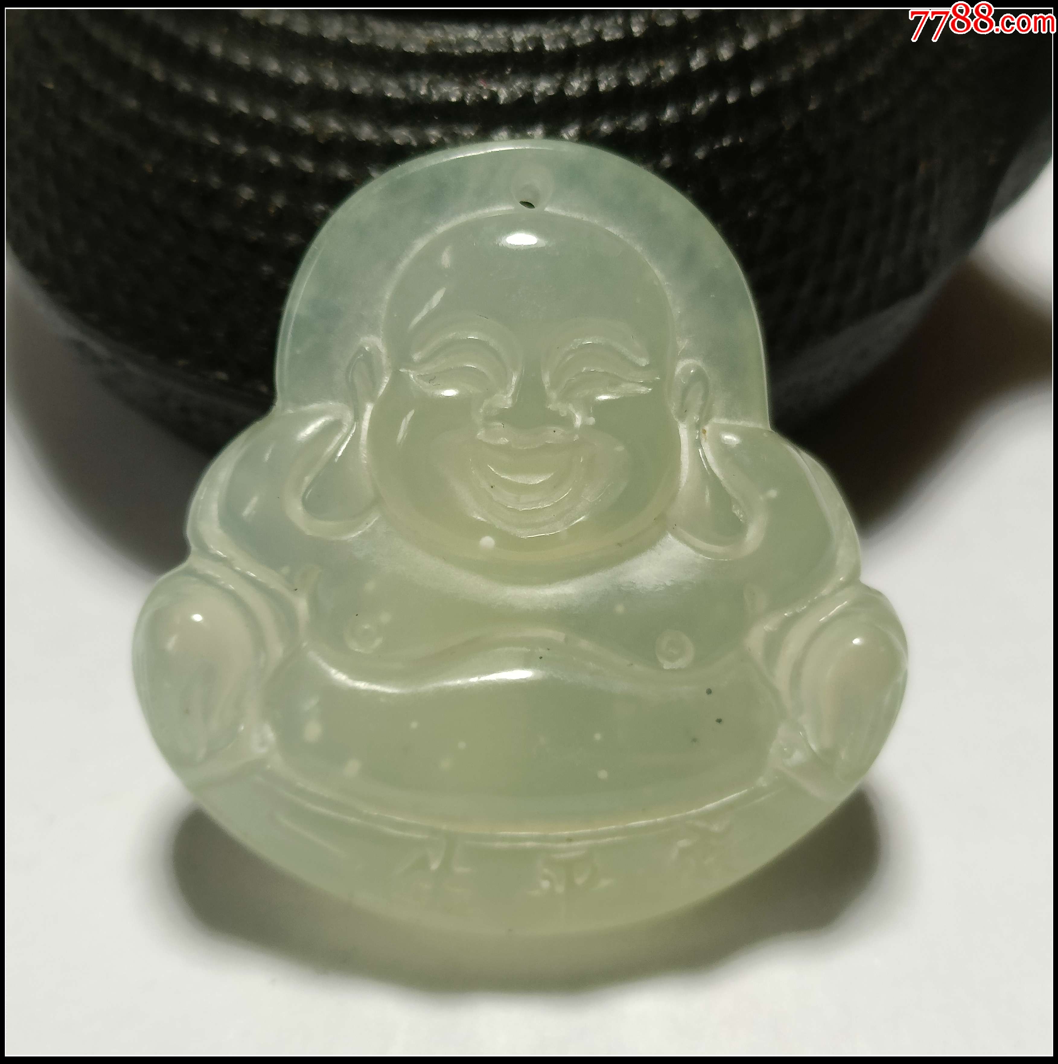 天然淡绿岫玉弥勒佛吊坠